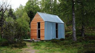 I Stayed at an Off Grid Tiny House in the Woods | Tiny House Tours