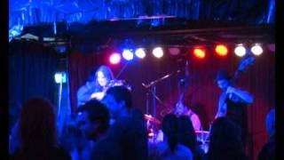 The Crooked Fiddle Band : Tropnalo Oro