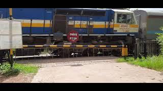 #RAJDHANI #NZM #RAJDHANIEXP RAJDHANI EXP SPL TVC NZM #LEVELCROSSINGGATE