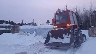 #Т-25. Какие фары, копаю лежалый снег.Фары позже в описании.