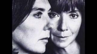 Kate & Anna McGarrigle - Heartbeats Accelerating