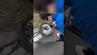 Automotive Restoration Car Wheel Hub Paint Removal SFX 300W 500W Pulse Laser Cleaning Machine