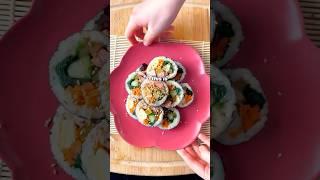 Sushi vs. Kimbap #sushi #koreanfood #kimbap #koreanfood #japanesefood