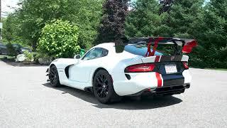 2017 Dodge Viper ACR revving. Beautiful exhaust