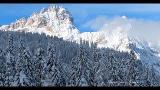 DOLOMITI SEPOLTE DALLA NEVE*DOLOMITES BURIED IN SNOW.