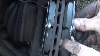 Front brake pads replacement - Removal and refitting step by step