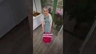 А бабуля дело говорит в RAEVS букеты на любой вкус и бюджет, заказать  https://raevs.ru