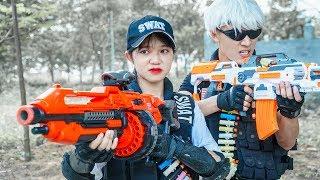 Banana TV : Couple Ultimate Squad Skill Nerf Guns Confrontation High-tech Crime NERF WAR