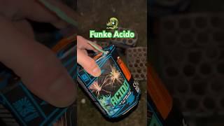 Funke Acido~klein aber fein #fireworks #pyro #feuerwerk #argento #silvester #funke