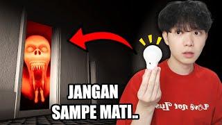 Gua NYESEL GANTI LAMPU dan Membuat "DIA" MARAH. - Replace The Lamp 1 & 2