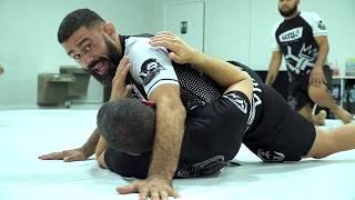 Vagner Rocha teaches how to crush your opponents frames and choke them from the back