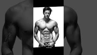 Hrithik roshan six pack body status I #shorts #viral #hrithikroshan #youtubeshorts I