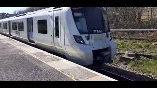 717007 arrives into Platform 1 at Bowes Park, 19.03.2022