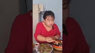 Bữa Cơm thit Bò Xào Môn Cá lóc Nấu Canh MÔN