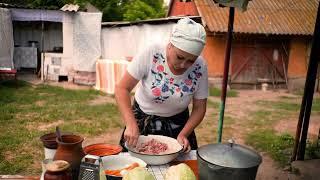 Amazing life in the Ukrainian village! Cooking a traditional dinner