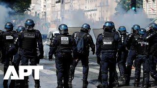 Paris Police Clash With Pro-Palestine Protesters Over Gaza Aid | Palestine Protest In Paris | APT