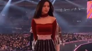 Jisoo charmed everyone with her beauty at MMA 2018