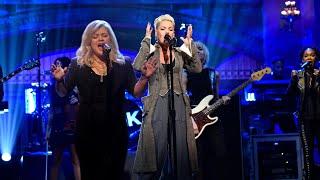 P!nk ft. Kelly Clarkson - What About Us (Country-Rock version)