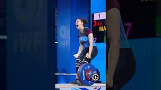 IMPRESSIVE LIFT of Lucrezia Magistris of 115 kg in C&J at IWF World Cup 2024 #iwf #weightlifting