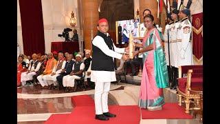 President Murmu presents Padma Vibhushan to Shri Mulayam Singh Yadav (Posthumous) for Public Affairs