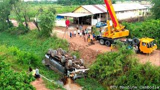 Safety! Extreme Sliding Dump Truck Overturned Landslide Into Water Help By KATO 50TON Crane Truck