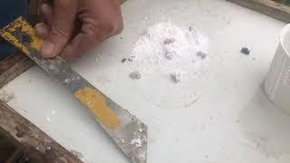 Testing for Varroa Mites Using an Easy Checker with Powdered Sugar