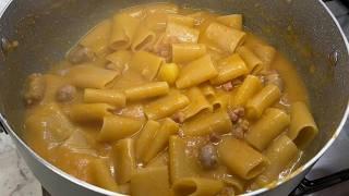 pasta e patate alla cucina in famiglia