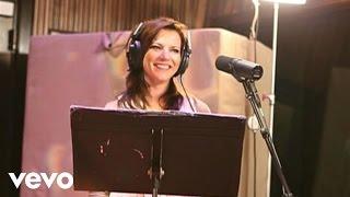 Martina McBride - Teenage Daughters (In The Studio)