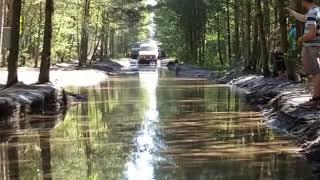 Lada Niva in Peckfitz Wasserloch