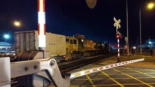 Train 829F & Train 934 Crossover at Carmen Rd Hornby, with 140 Bus RT1601 & RT2909,