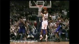 Vince Carter & Kerry Kittles go mano a mano down the stretch