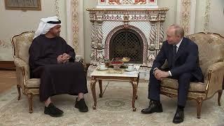 Владимир Путин поблагодарил президента ОАЭ за помощь с обменом пленными