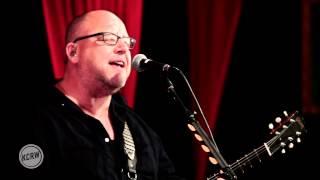 Pixies performing "Monkey Gone To Heaven" Live at the Village on KCRW