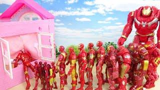 Marvel Avengers Iron Man and Hulkbuster Walk into the Doll House Through in the Window