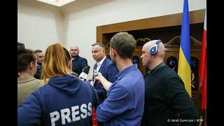 Kijów. Prezydent Andrzej Duda na spotkaniu z polskimi dziennikarzami