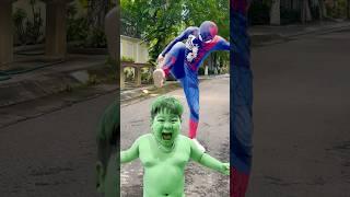 Spider-Man Becomes Giant Hulk To Punish Bad Guys #shorts #spiderman #hulk