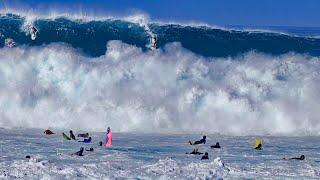 The Most Chaotic Pipeline Clean-Up Set I've Ever Seen | Crowd Slammed By 2nd Reef Solid Waves 12/26