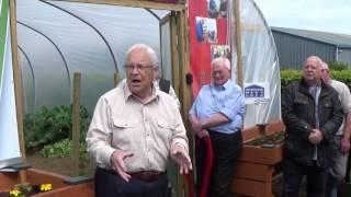 Inverurie Men's Shed Polytunnel - what it takes to put it up. Part 2 of 2