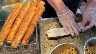 Mochi wrapped in deep-fried dough sticks / 油条包麻糍 - Chinese Street Food