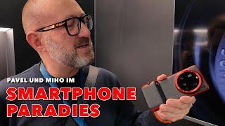 Pavel and Miho in smartphone paradise: MWC Barcelona