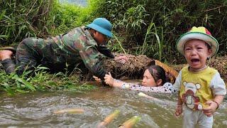 Harvesting bamboo shoots to make chili bamboo shoots - I fell, a stranger saved me