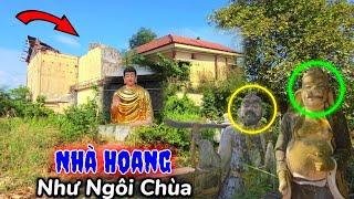 "ngôi nhà lạ" như ngôi chùa bỏ hoang nhiều tượng trong cỏ um tùm