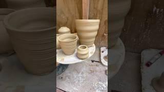 Throwing off the hump! I will definitely be doing this method again whohoo #throwoffthehump #pottery