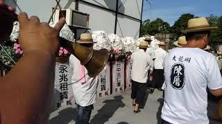 大龍峒陳厝莊嚴喪陣：鮮花車大鼓弄