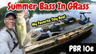 AWESOME DAY Fishing Summer Grass On My Favorite Tiny Boat {Pelican Bass Raider 10e}