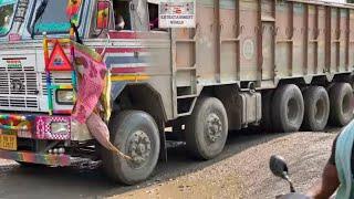 Indian Truck Video - Indian Goods Truck Are Running On Indian Mud Road - Entertainment World.