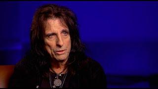 Alice Cooper Talks about Becoming a "Rock Villian"