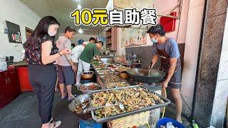 安徽10元蛋炒饭自助快餐，肥肠河虾红烧肉随便吃，打包只要加1元