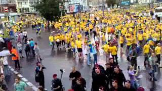 sweden marshiren na Olimpik stadion in Kiev