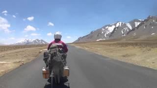 Radioman and MoBill riding in India